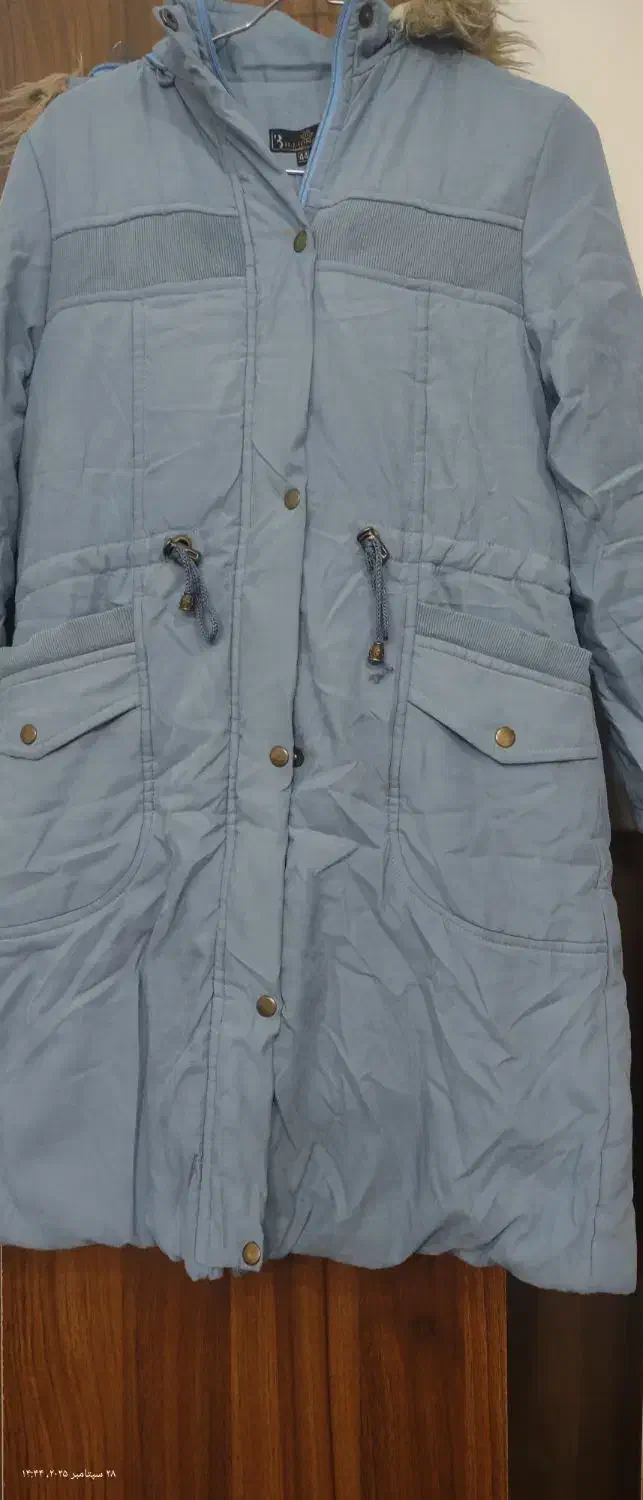 پالتو|لباس|زنجان, |دیوار