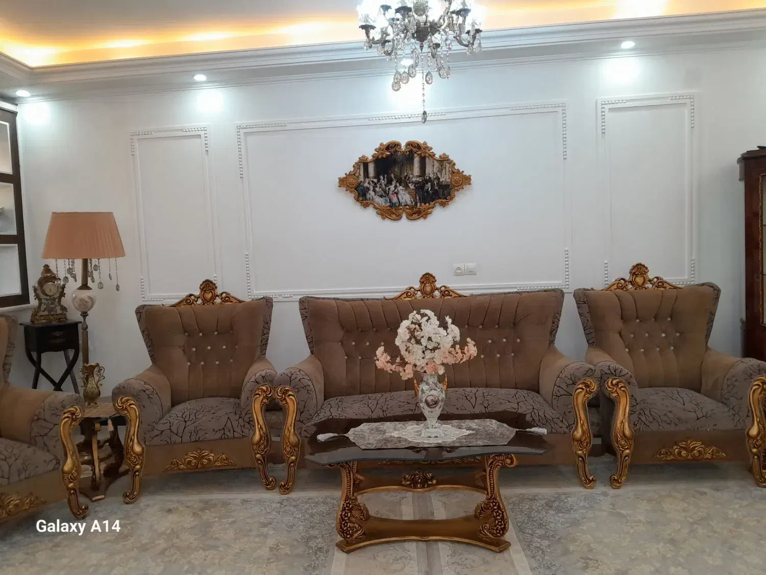 یک دست مبل ۷نفره تمیز در حد نو نو|مبلمان خانگی و میز عسلی|زند, |دیوار