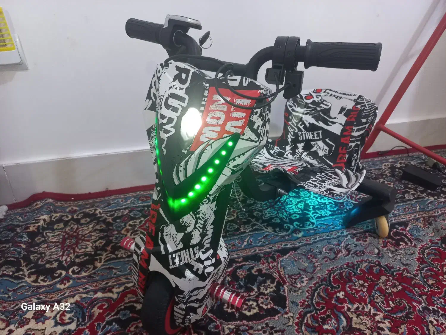 اسکوتر برقی|دوچرخه، اسکیت، اسکوتر|لامرد, |دیوار