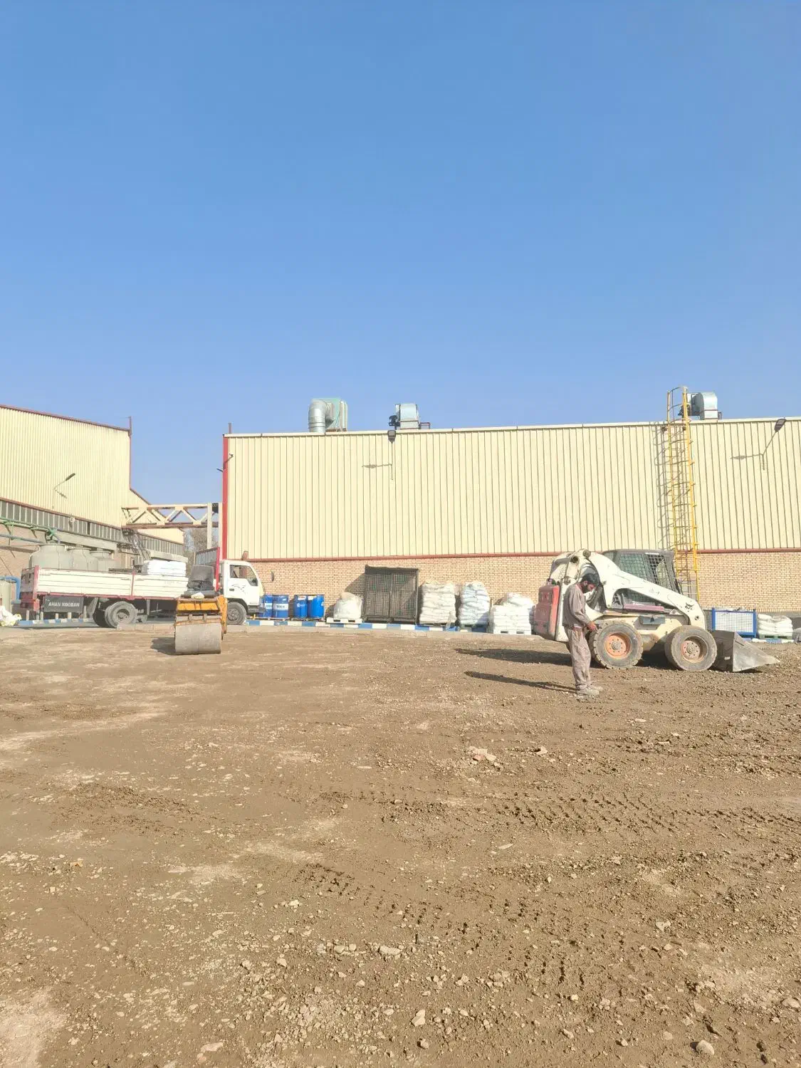 غلطک اجاره ای ماشینی آهنی23تن.14 تنی داخل تهران|ماشینآلات صنعتی|تهران, فلسطین (میدان انقلاب)|دیوار