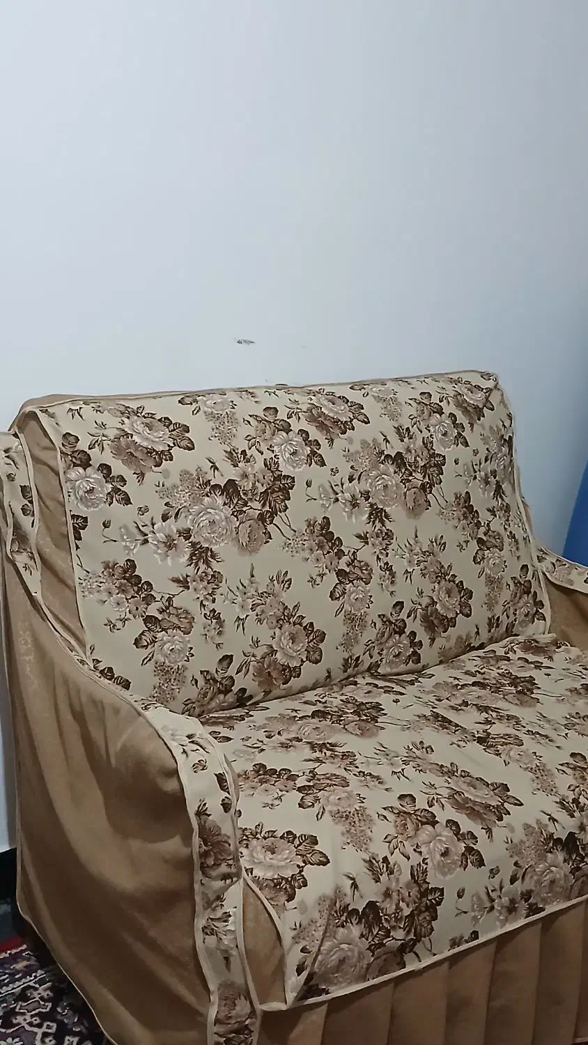 مبل 4نفره...|مبلمان خانگی و میز عسلی|شیروان (خراسان), |دیوار