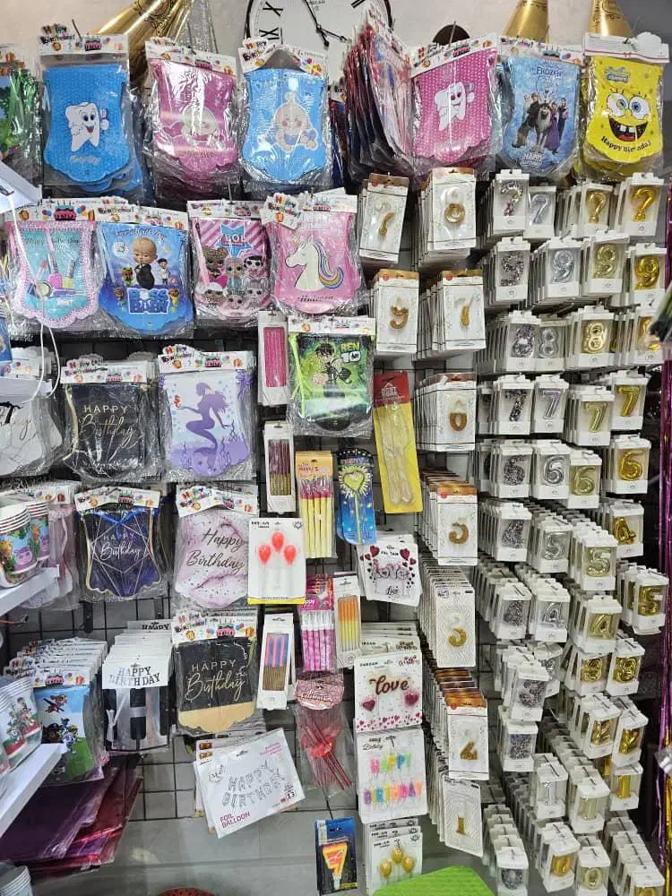 عدد بادکنکی|اسباببازی بچه|رشت, گلسار|دیوار