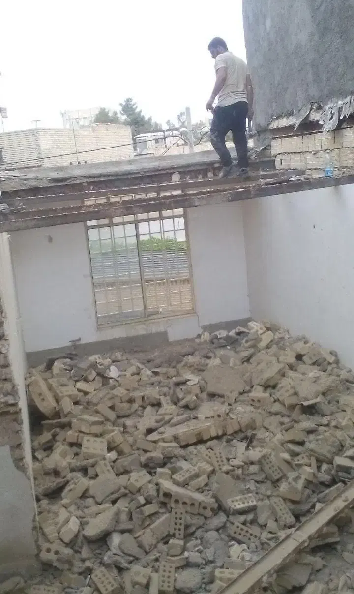 تخریب ساختمان وبازسازی کلی وجزی با قیمت مناسب|خدمات پیشه و مهارت|مشهد, دانشجو|دیوار