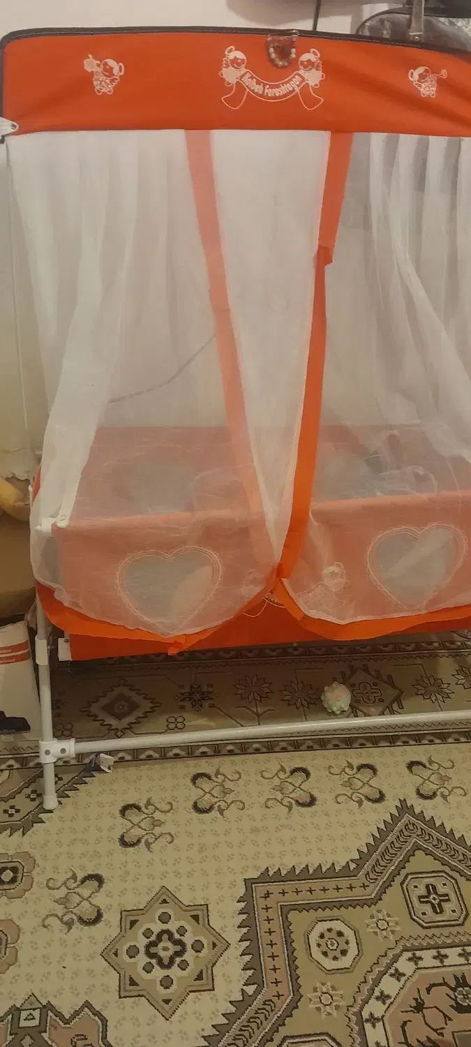 یه گهواره درحد نو|اسباب و اثاث بچه|کرمانشاه, |دیوار