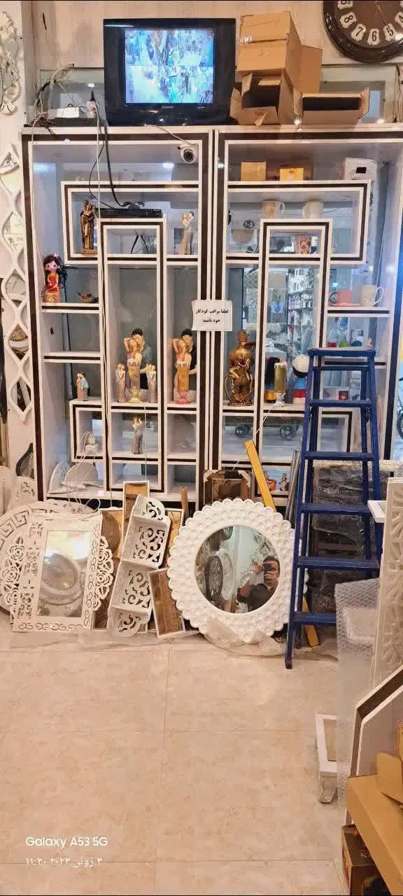 ۳عدد ویترین ام دی اف در حد نو|بوفه، ویترین، کنسول|خلیل آباد, |دیوار