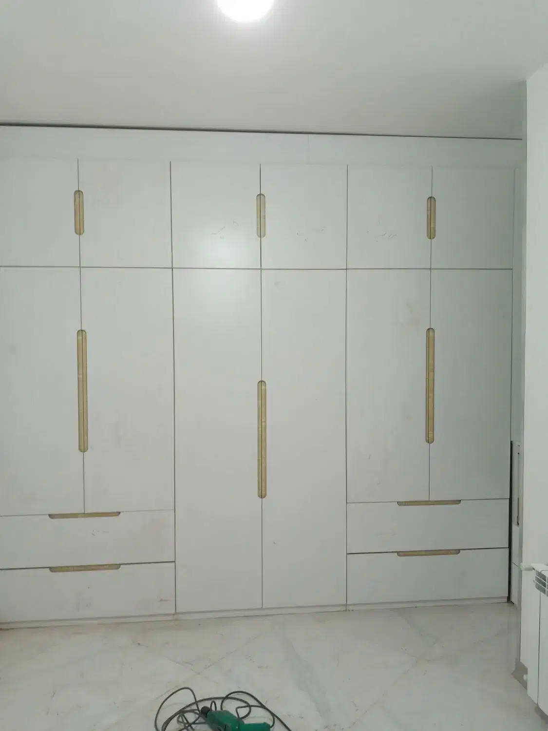 درآورد جاکفشی قفسه شلف دیواری|کتابخانه، شلف، قفسه‌های دیواری|لاهیجان, پردسر|دیوار