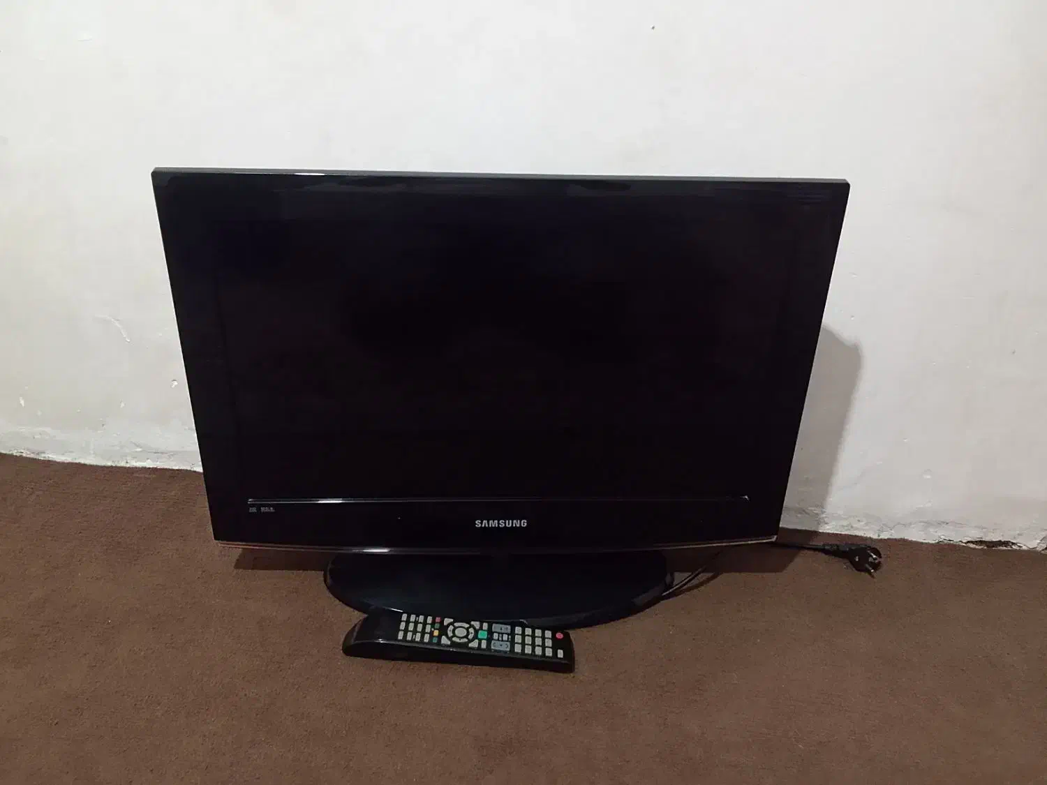تلویزیون ال سی دی سامسونگ|تلویزیون و پروژکتور|قرچک, محمد آباد|دیوار