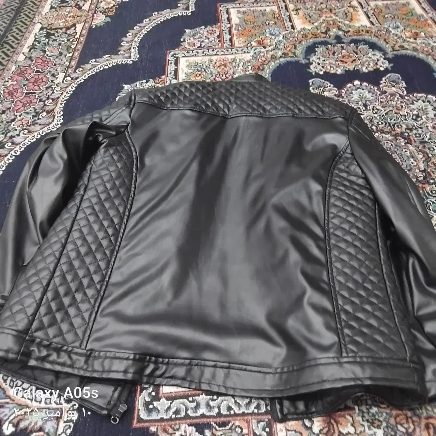 کاپشن درحدنوسایز4xzL|لباس|چمران, |دیوار