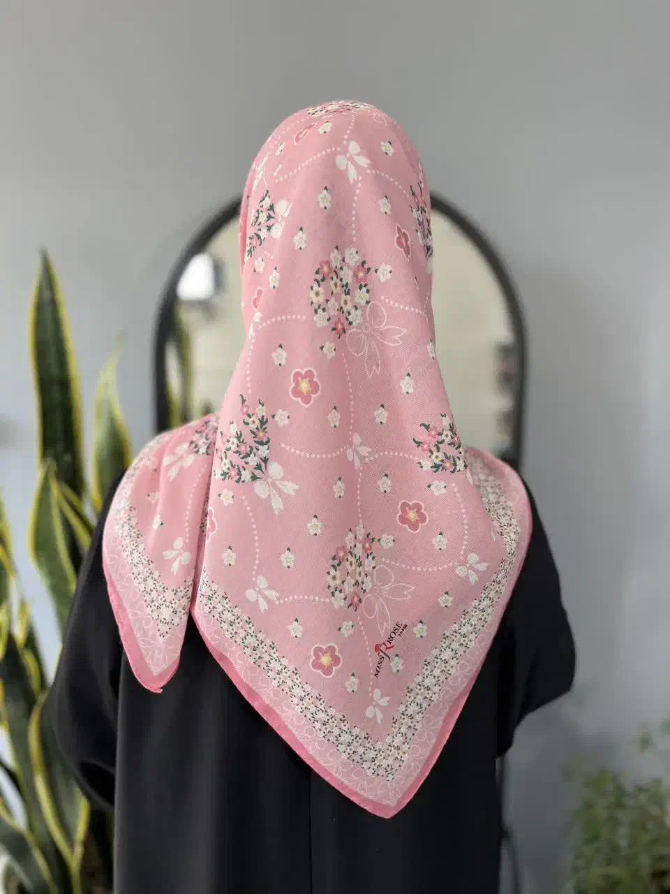 روسری|لباس|گرگان, |دیوار