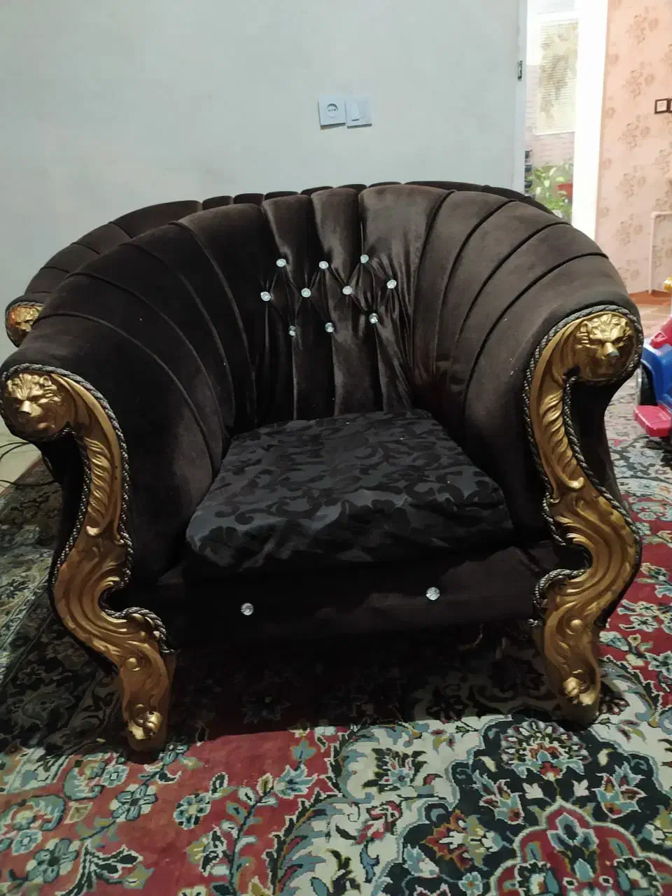 مبل ۷ نفره|مبلمان خانگی و میز عسلی|ایوان, |دیوار