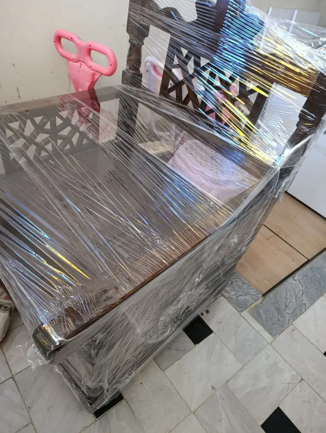 منبر چوبی صندلی روضه خونگی|صندلی و نیمکت|قم, نیروگاه|دیوار