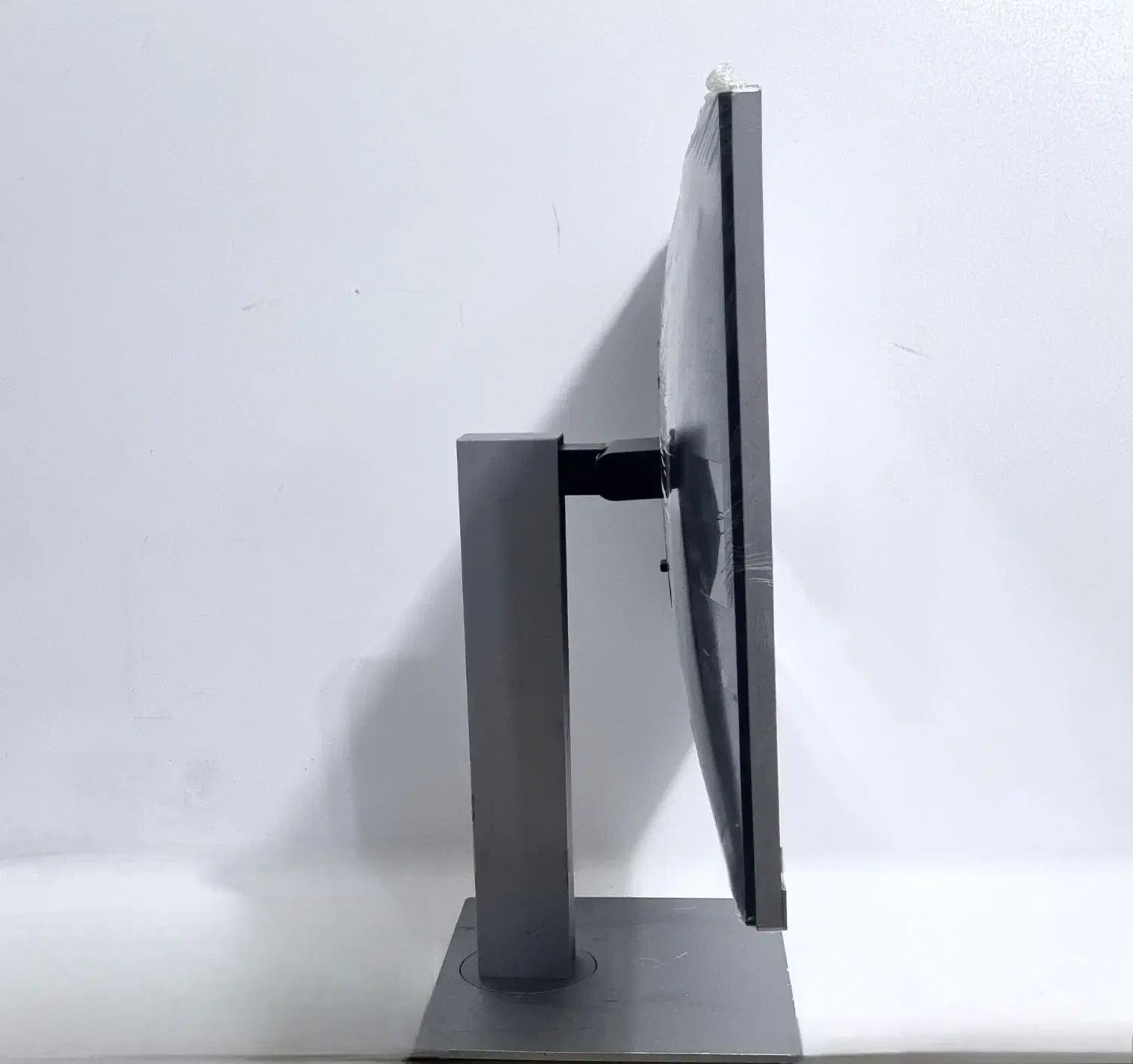 مانیتور اچ پی ۲۴اینچ فریم لس IPS پایه آسانسوری|قطعات و لوازم جانبی رایانه|کرج, اصفهانیها|دیوار