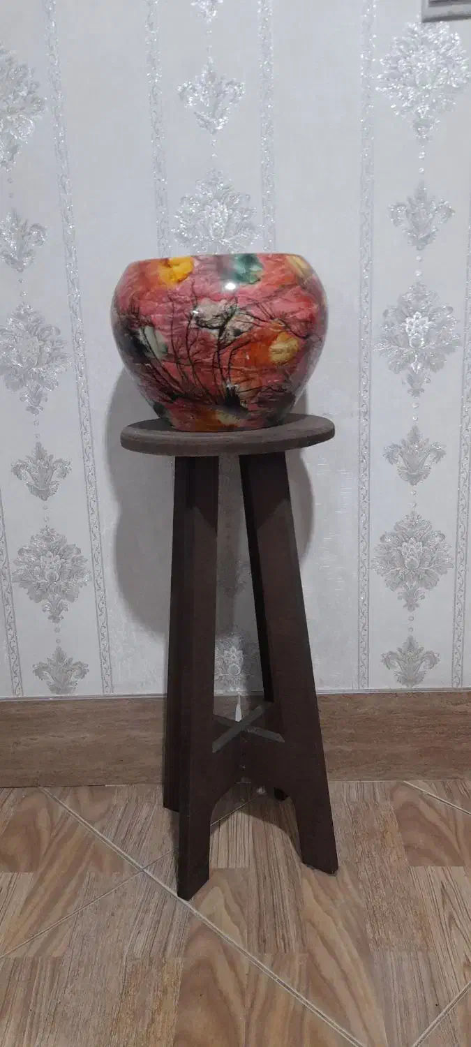 گلدان با استند|صنایع دستی و سایر لوازم تزئینی|سمنان, |دیوار