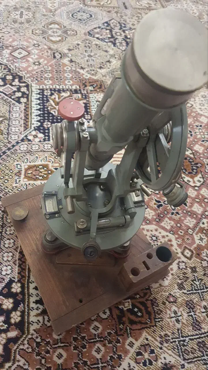 تئودولیت ساختمانی|مصالح و تجهیزات ساختمان|بادرود, |دیوار