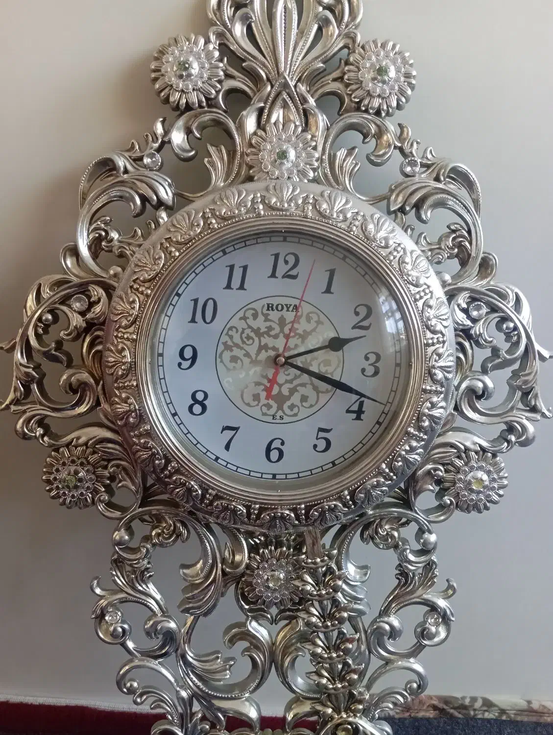 ساعت دیواری کاملا سالم|ساعت دیواری و تزئینی|تبریز, |دیوار