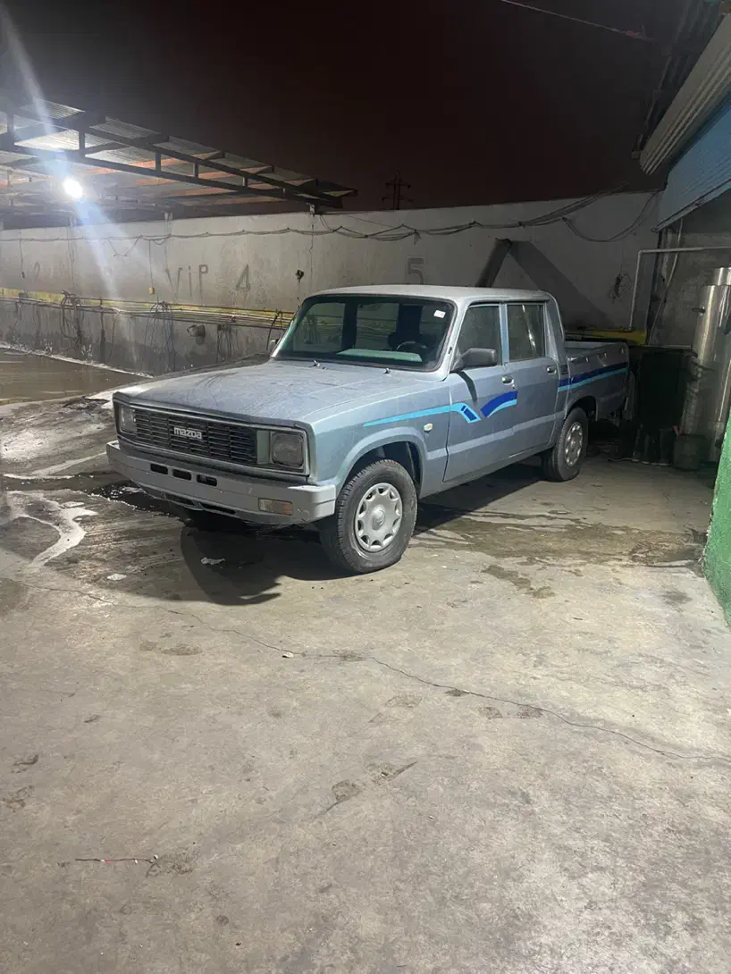 وانت مزدا دوکابین|خودرو سواری و وانت|تهران, شهرک زینبیه|دیوار