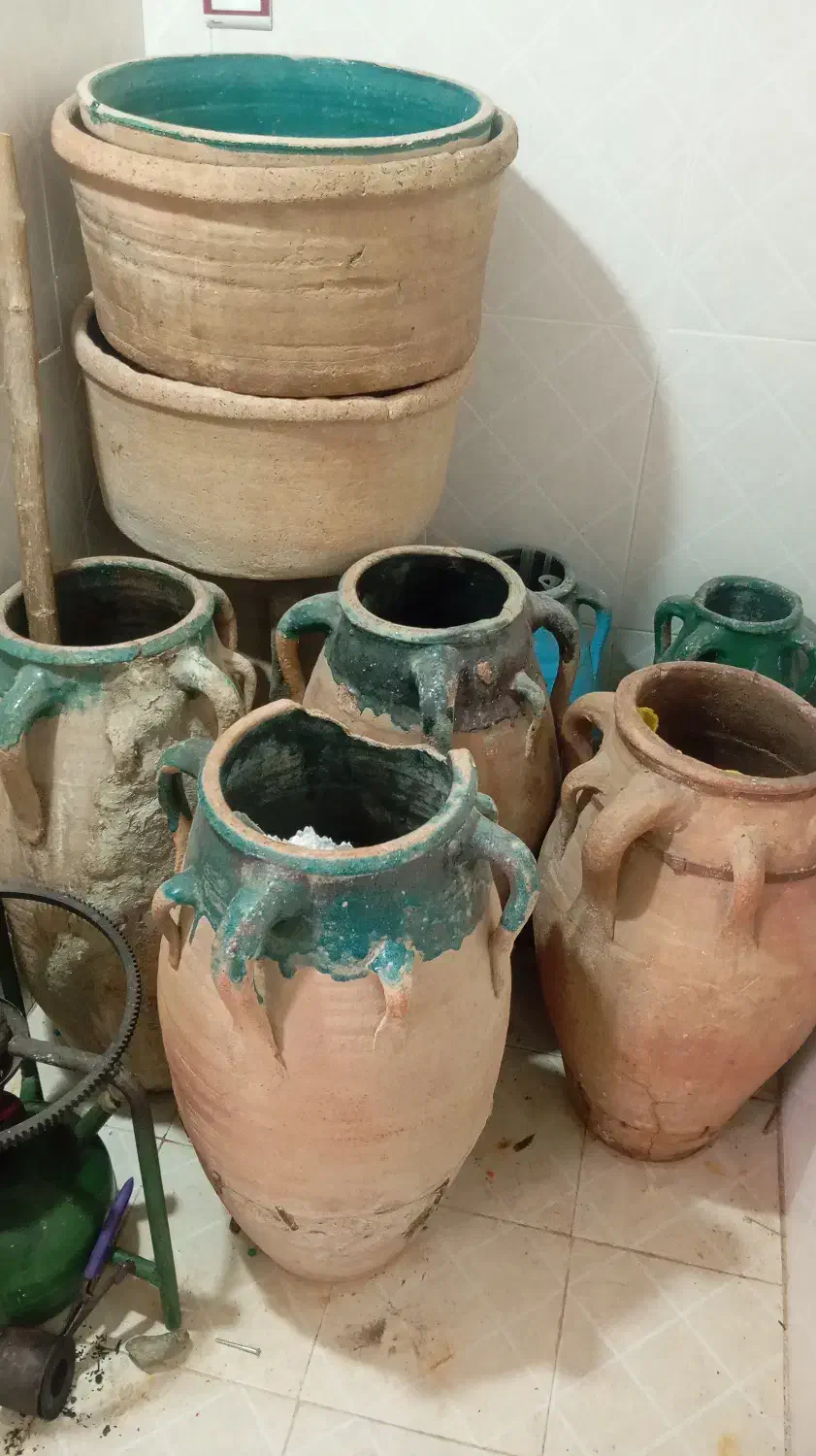 کوزه قدیمی|کلکسیون اشیاء عتیقه|خمین, |دیوار