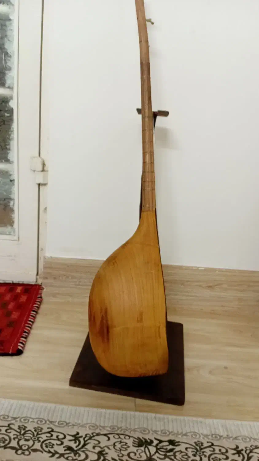 دوتار|سازهای سنتی|گنبد کاووس, |دیوار