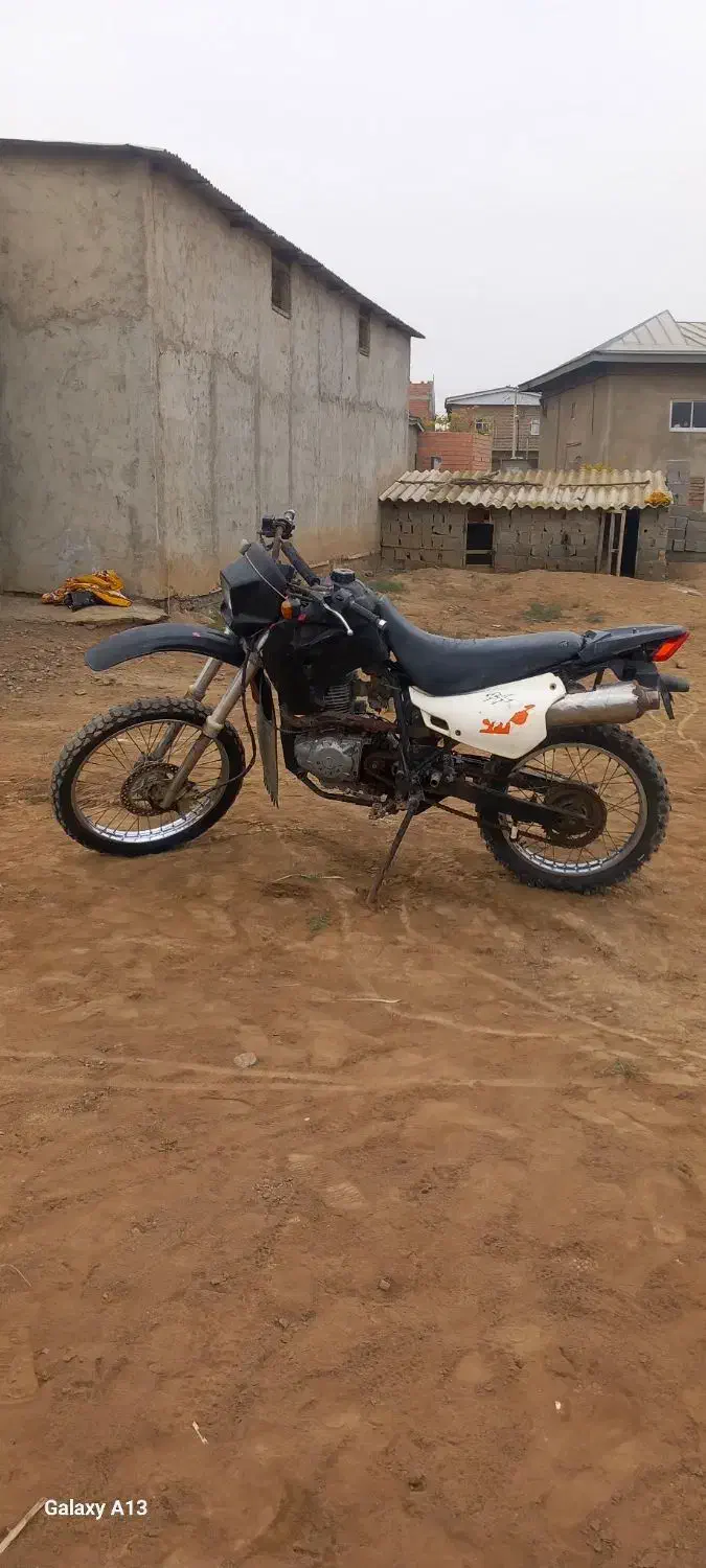 دایچی|موتورسیکلت|گمیشان, |دیوار