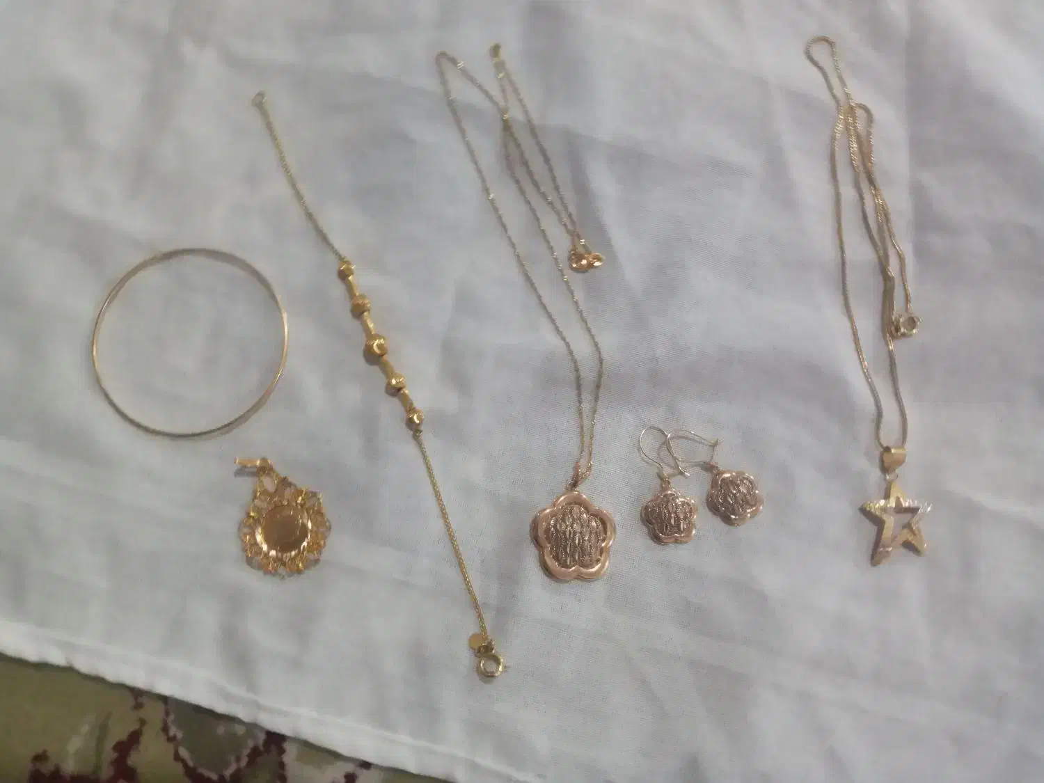 طلا|جواهرات|شیروان (خراسان), |دیوار