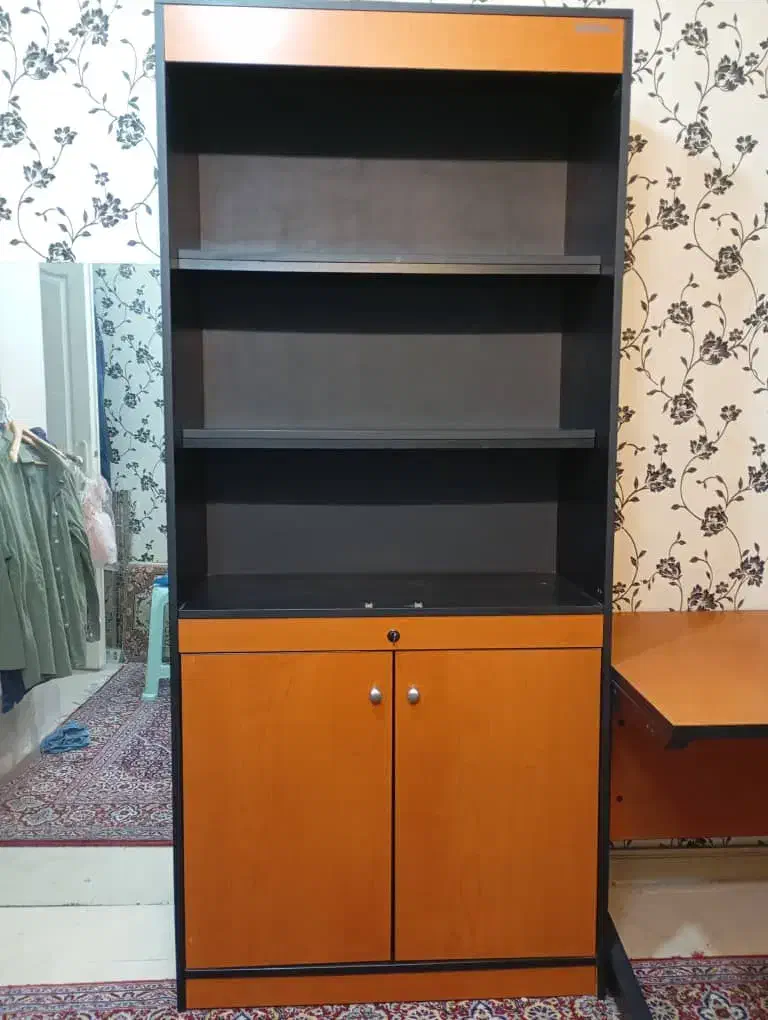 کتابخانه|کتابخانه، شلف، قفسه‌های دیواری|اندیشه, شهرک المهدی|دیوار