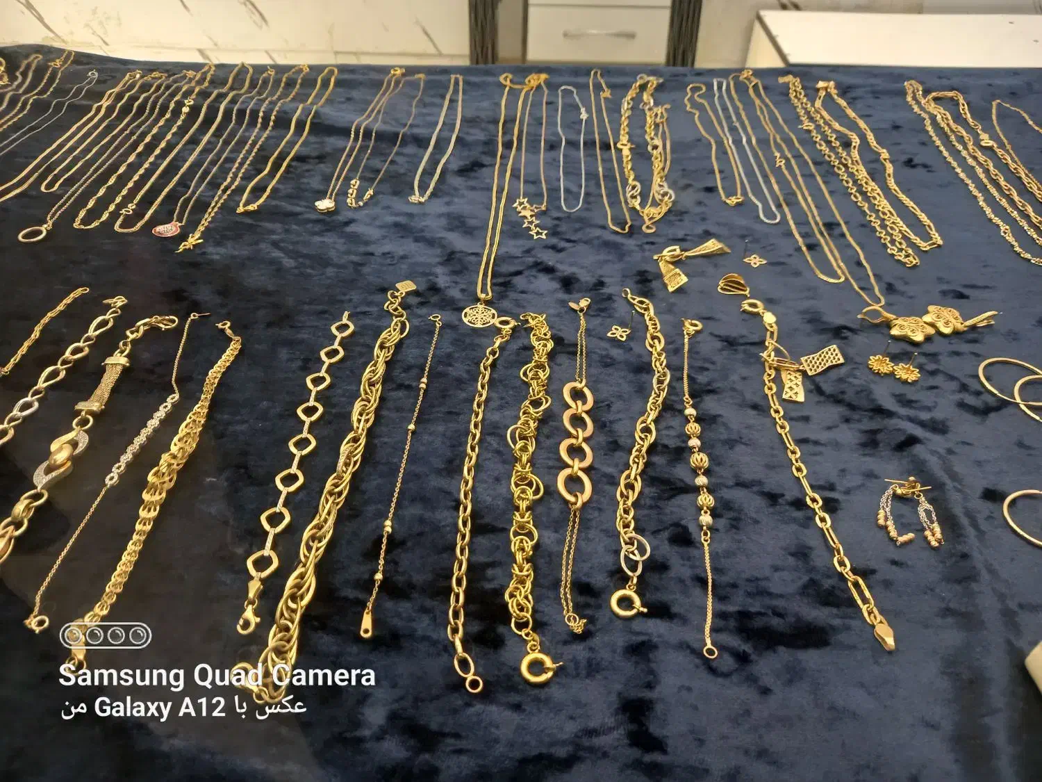 فروش فوری طلای تضمینی ۱و۲و۳درصدبدون اجرت ومالیات|جواهرات|خرمآباد, |دیوار