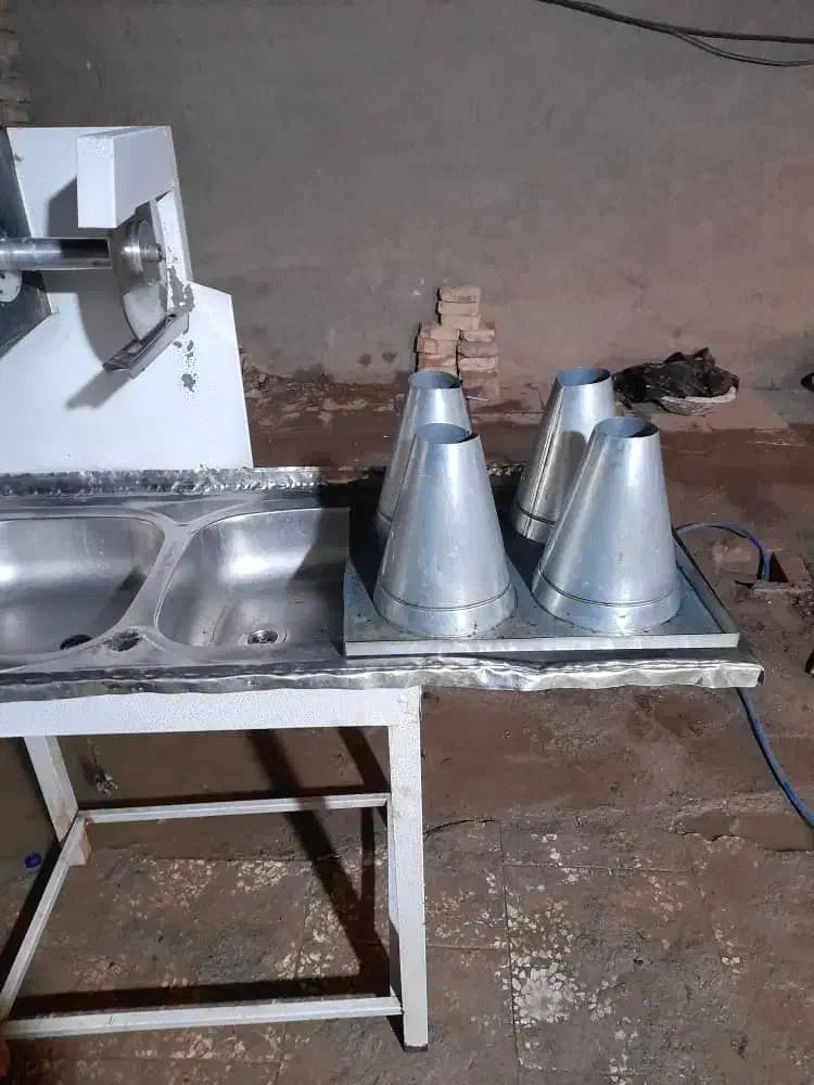 مرغ پر کنی و تکه کردن مرغ|فروشگاه و مغازه|نیمروز, |دیوار