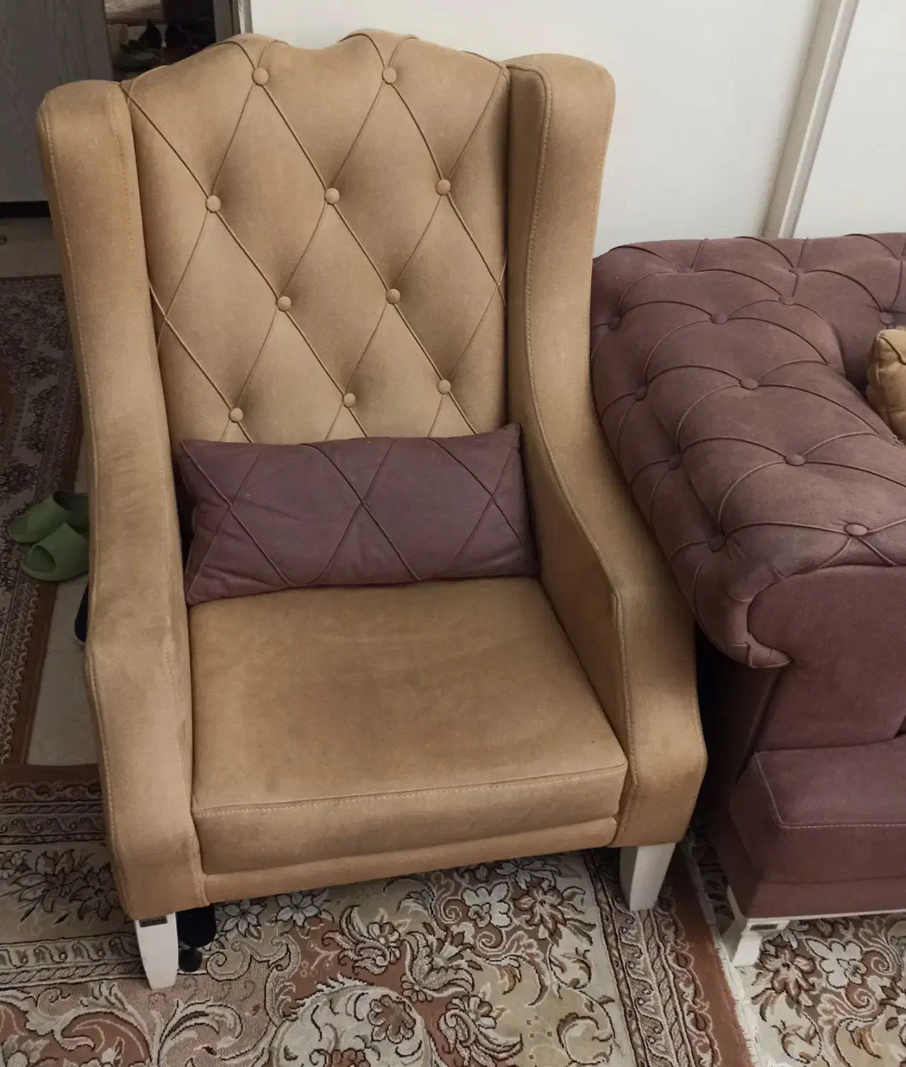 فروش مبل ۵ نفره چستر و یک تختخواب شو تک نفره|مبلمان خانگی و میز عسلی|تهران, چهارصد دستگاه|دیوار