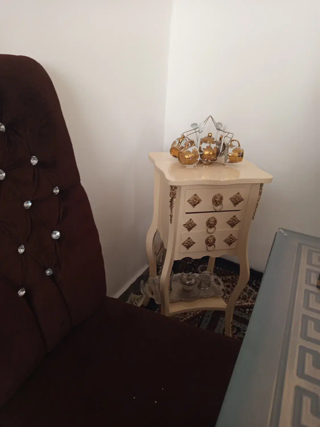 لوازم خانه|میز و صندلی غذاخوری|میانه, |دیوار