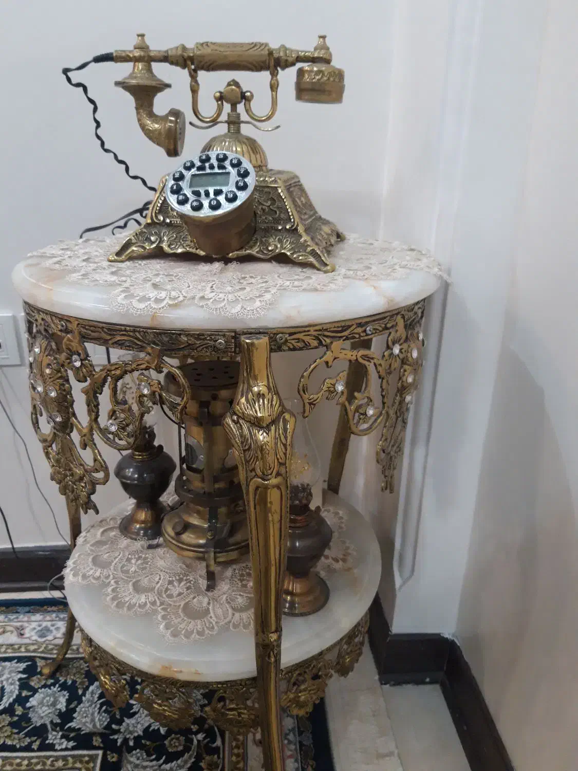 میز وتلفن برنجی در حد|میز تلفن|تهران, افسریه شمالی|دیوار