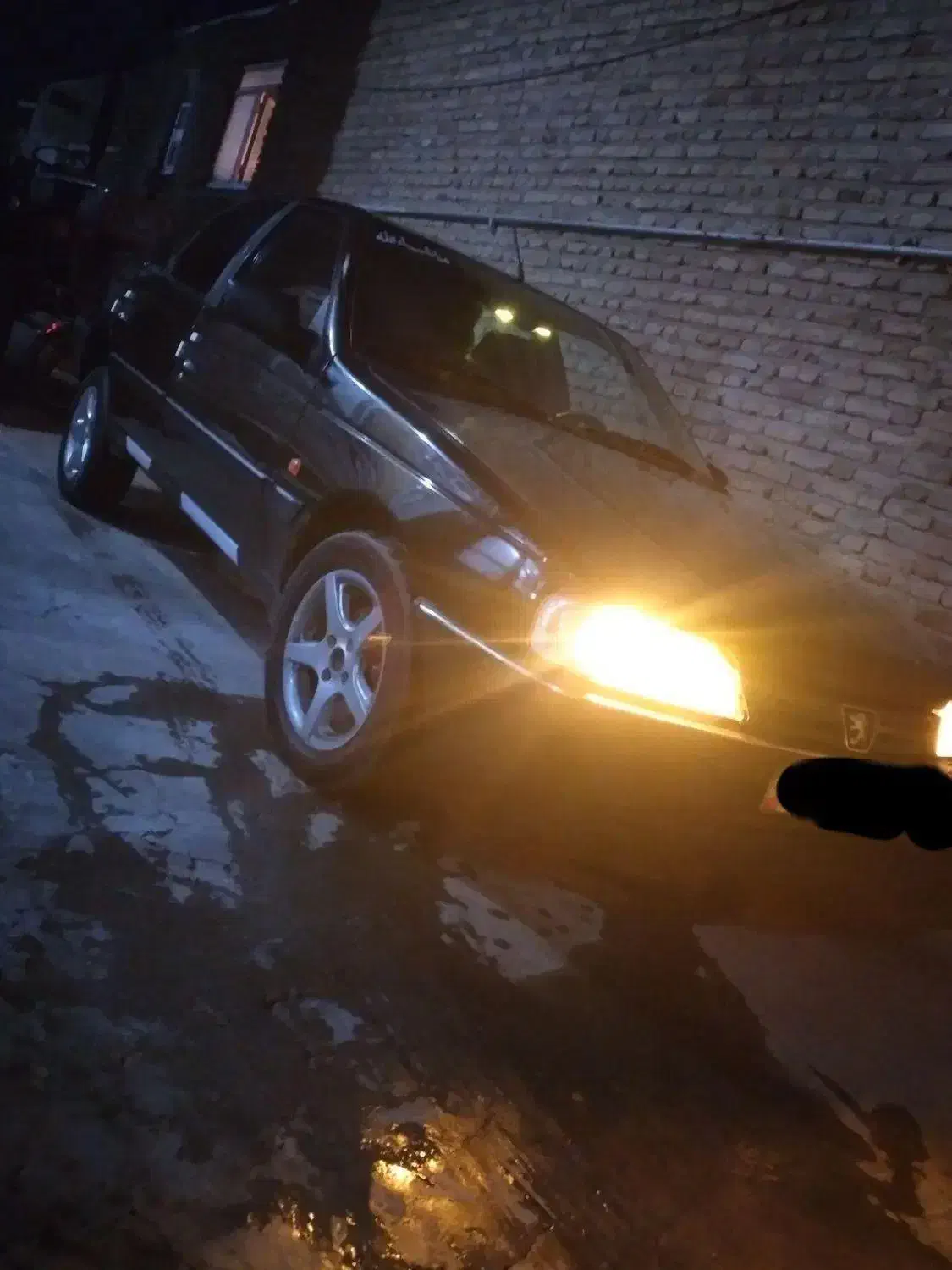 پژو‌۴۰۵‌مشکی|خودرو سواری و وانت|اردبیل, |دیوار