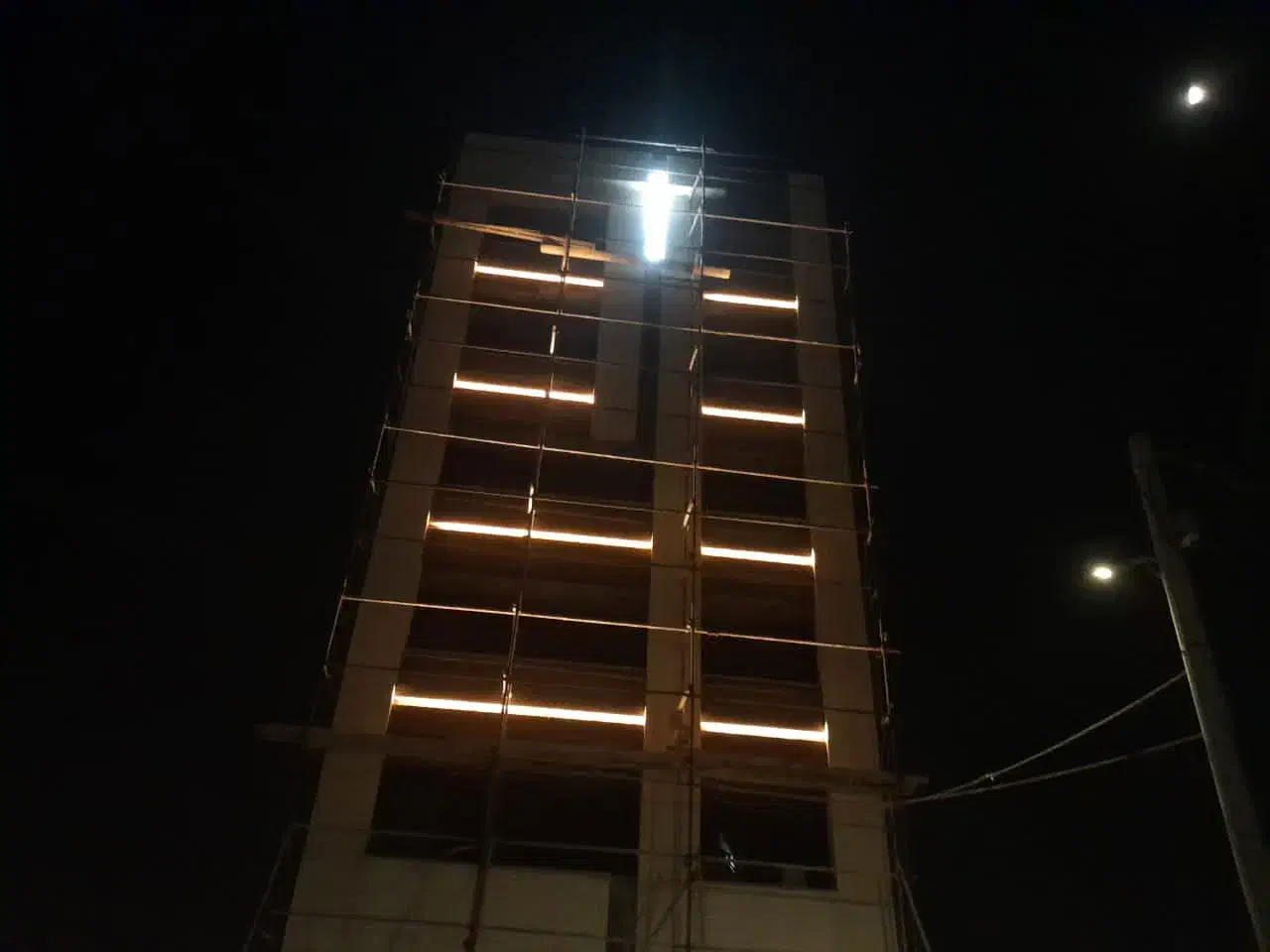 برقکاری ساختمان|خدمات پیشه و مهارت|اصفهان, نقش جهان|دیوار