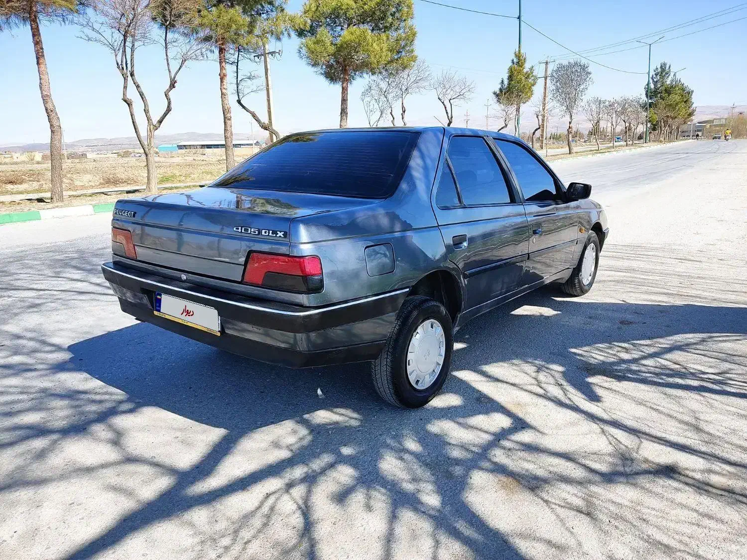 پژو ۴۰۵|خودرو سواری و وانت|بروجرد, |دیوار