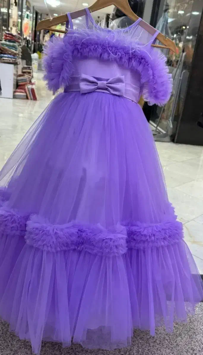 اجاره و فروش انواع لباس عروس بچگانه|کفش و لباس بچه|ایلام, |دیوار