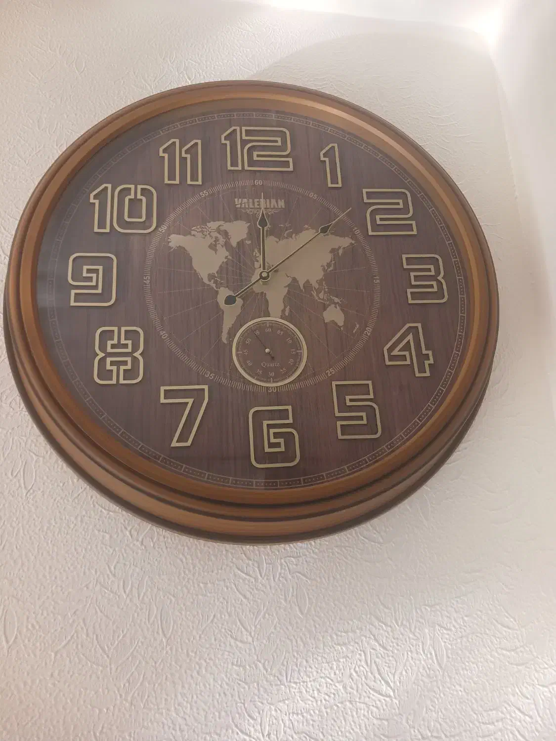 ساعت دیواری بزرگ|ساعت|اصفهان, شهرک ولیعصر|دیوار