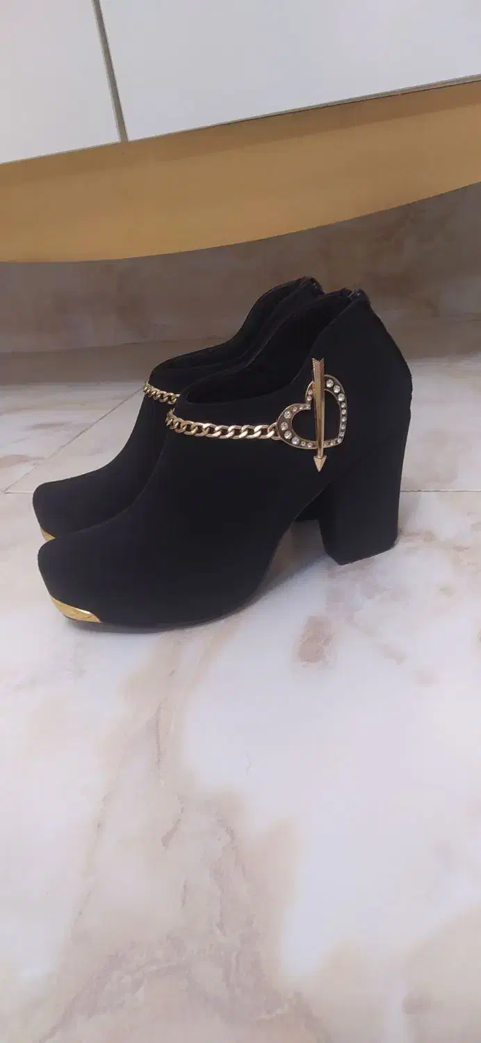 نیم بوت مجلسی|کیف، کفش، کمربند|سلماس, |دیوار