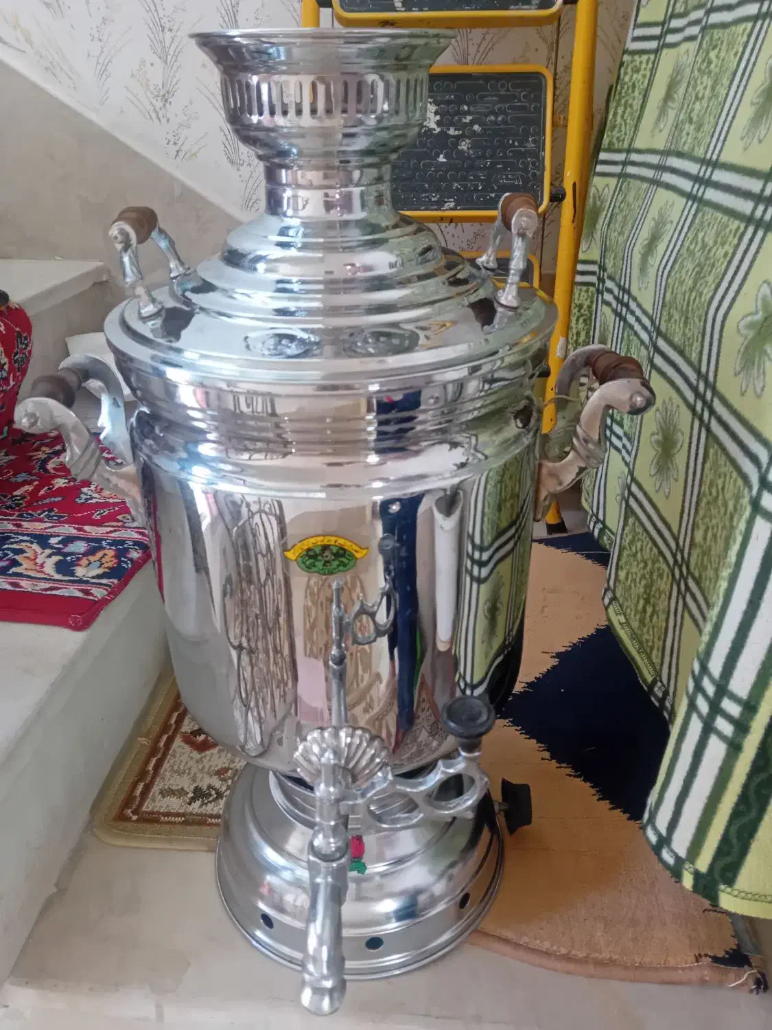 سماور  بزرگ دوبار استفاده شده|سماور، چای‌ساز، قهوه‌ساز|بروجرد, |دیوار
