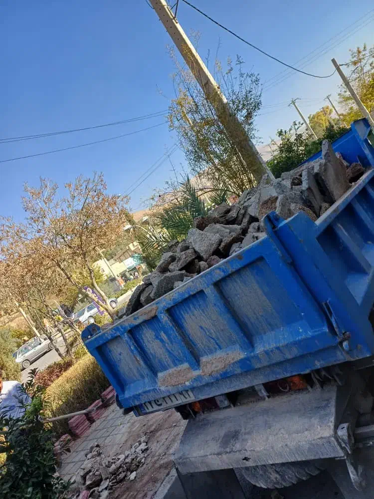 حمل نخاله ناخاله و مصالح ساختمانی با نیسان کمپرسی|خدمات حمل و نقل|شیراز, تل حسین‌آباد|دیوار