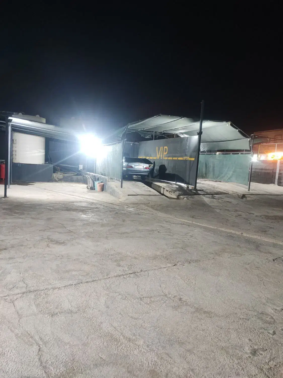 اجاره مغازه ، تعمیرگاه داخل مجتمع تعمیرگاهی|اجارهٔ مغازه و غرفه|شیراز, سلطان آباد|دیوار