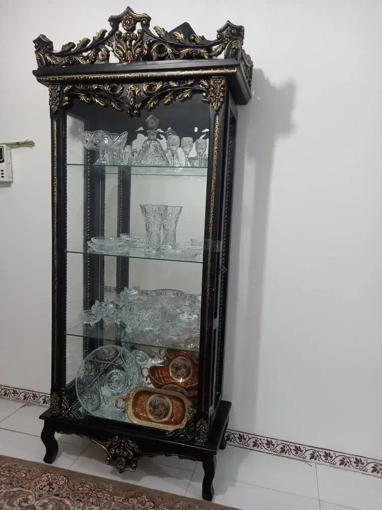 ویترین تاج دار|بوفه، ویترین، کنسول|ورامین, خیر آباد|دیوار