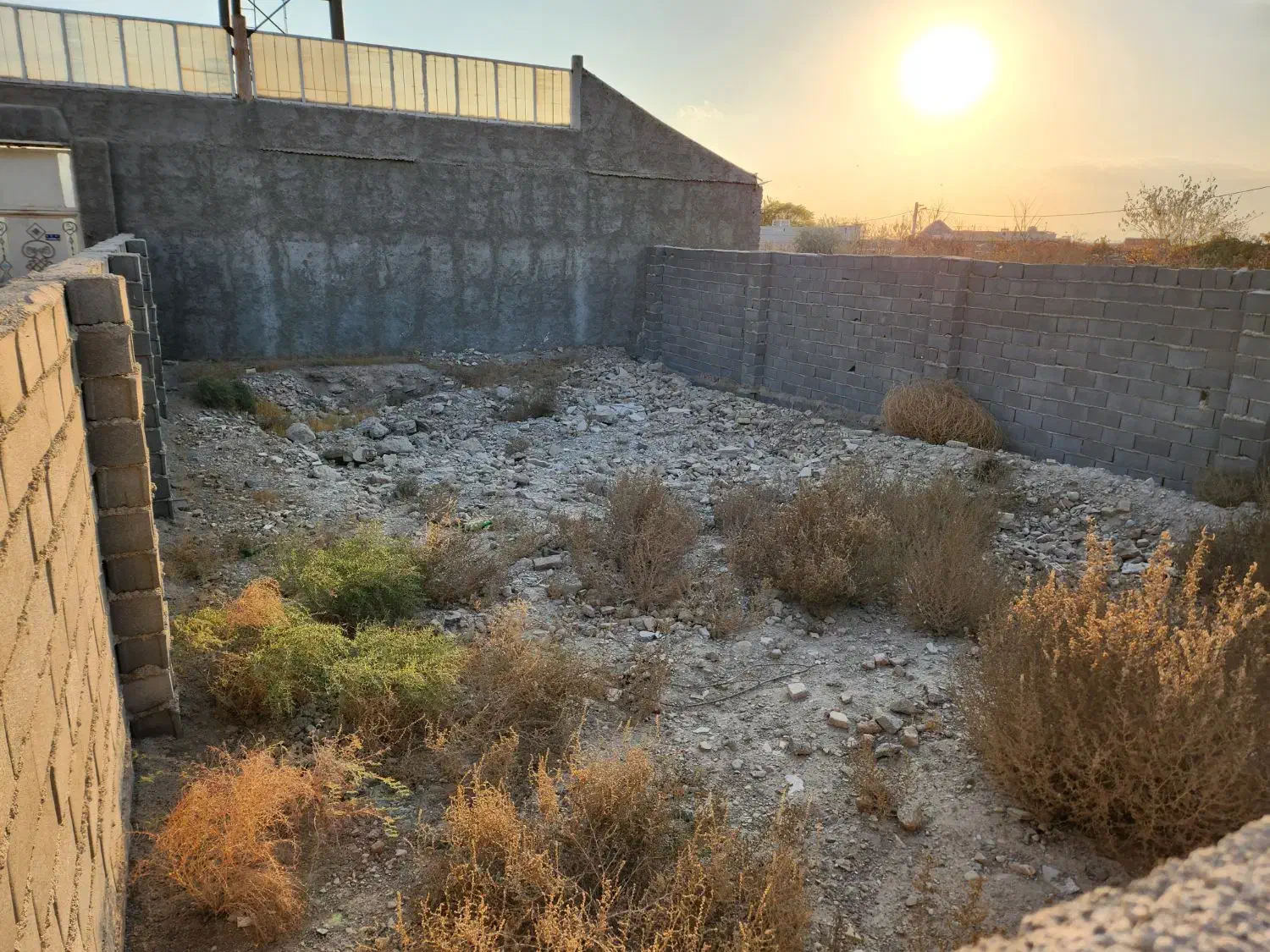 ۴ دیواری،بر روستا،مغازه خور.ایجدان ۲۰۰ متری|فروش زمین و ملک کلنگی|جوادآباد, |دیوار