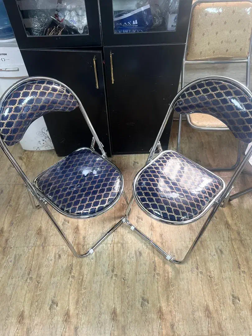 صندلی تاشو|صندلی و نیمکت|قدس, شهرقدس|دیوار