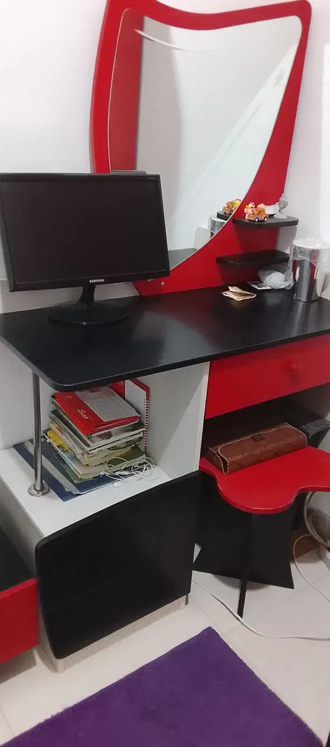 کمد لباس و میز آرایشی و میز نشینن|جاکفشی، کمد، دراور|مشکیندشت, |دیوار