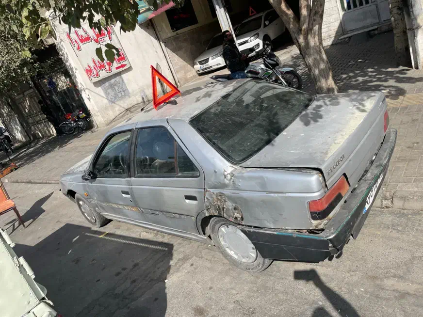 پژو ۴۰۵ تصادفی مدل ۸۶ روشن و حرکت|خودرو سواری و وانت|مشهد, رسالت|دیوار