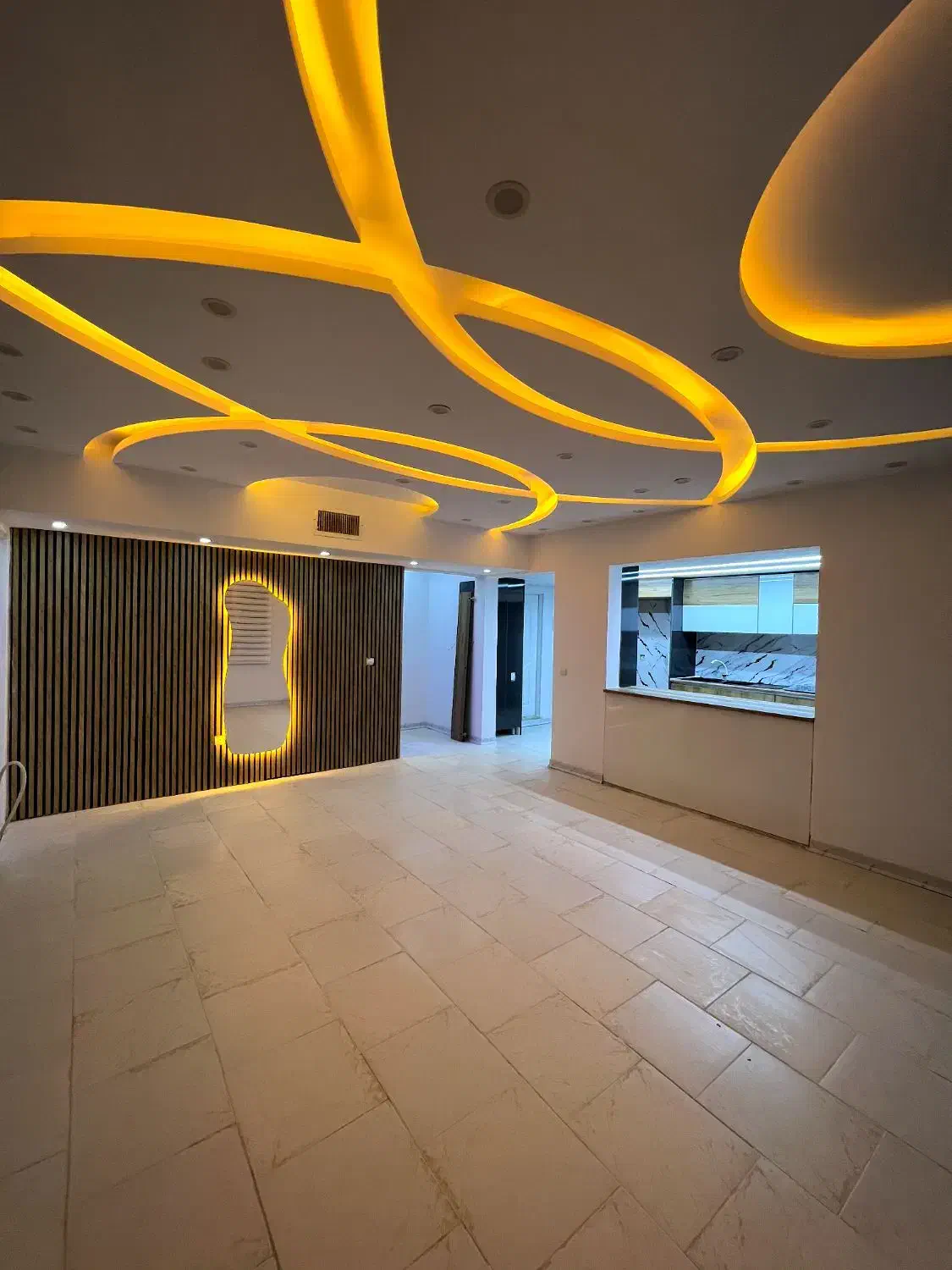 آپارتمان۹۸متری/فول اکازیون/گیت نگهبانی|فروش آپارتمان|پرند, فاز ۲|دیوار