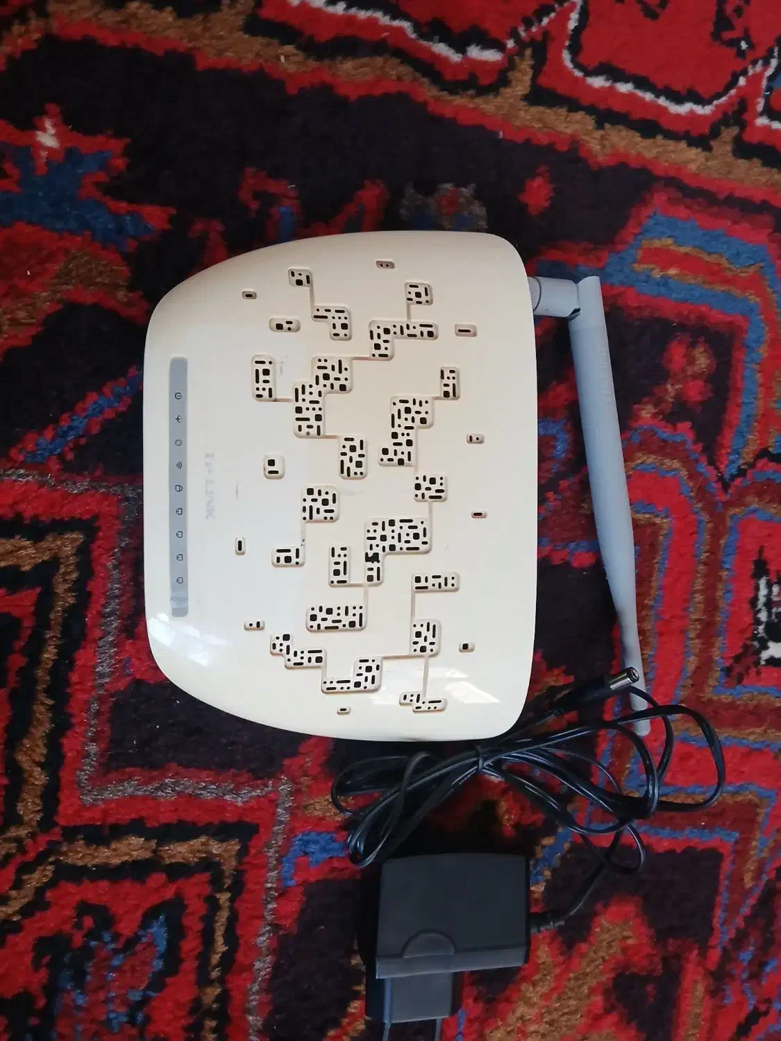 مودم|مودم و تجهیزات شبکه|میانه, |دیوار