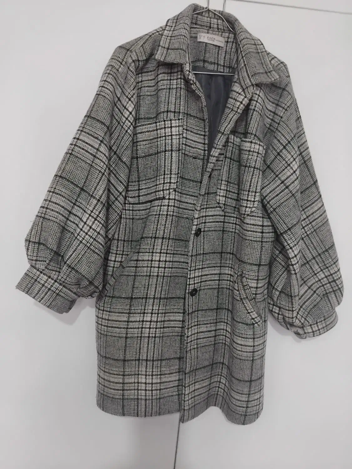 پالتو|لباس|اردبیل, |دیوار