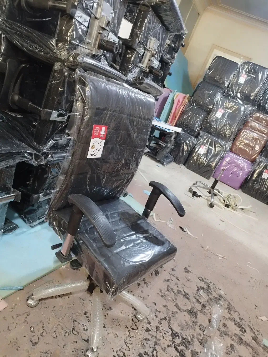 صندلی اداری تولید کننده هستیم ارسال به شهرستان|مبلمان اداری|نسیمشهر, |دیوار