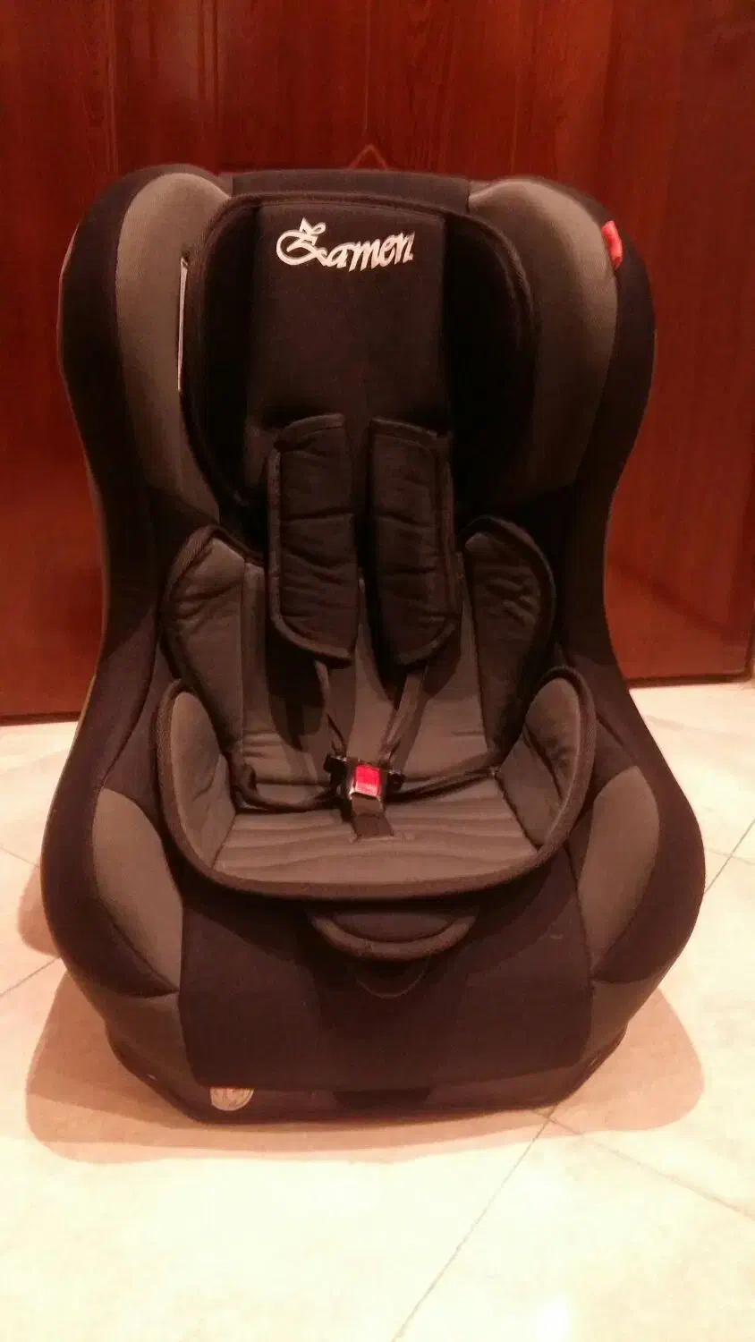 صندلی ماشین کودک مدل ضامن|تخت و صندلی بچه|رشت, رشتیان|دیوار