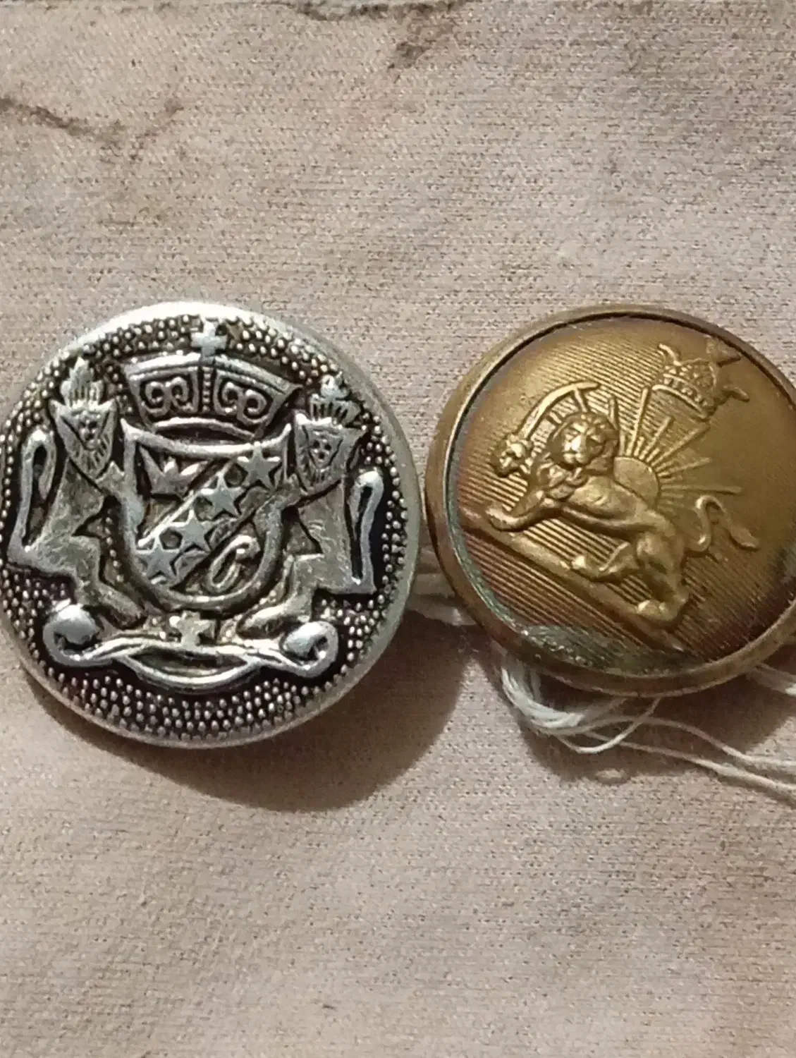 دوعدکمه قدیمی یک گردنبندوانگشترنقره|کلکسیون اشیاء عتیقه|شهرآباد, |دیوار